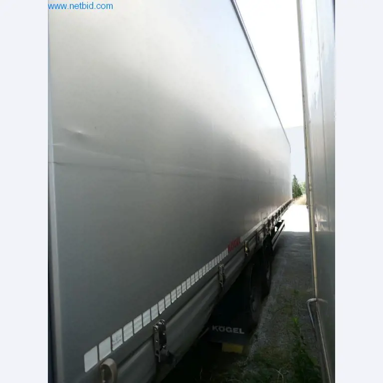 Voertuigen van een transportbedrijf-4