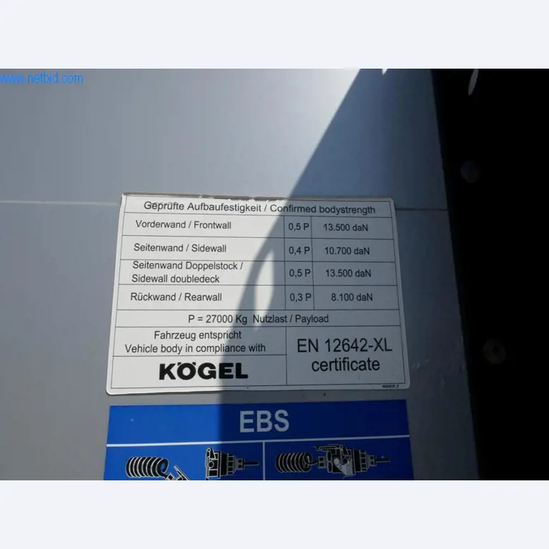 Voertuigen van een transportbedrijf-7