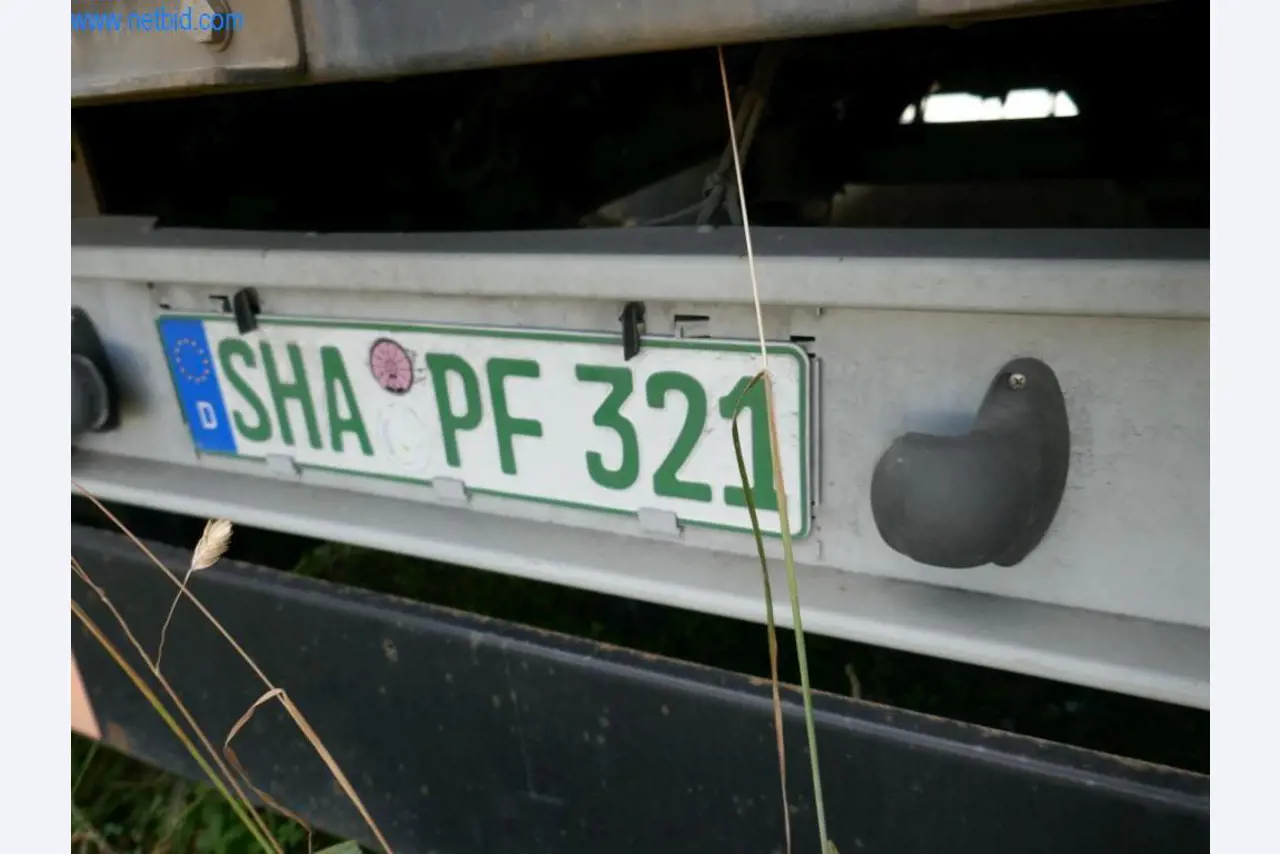 Voertuigen van een transportbedrijf-8