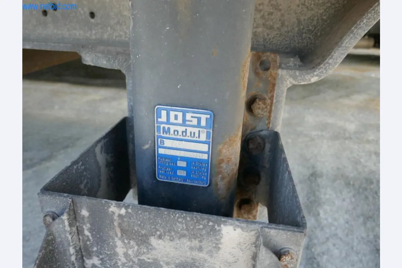 Vehicles of a freight forwarder-7