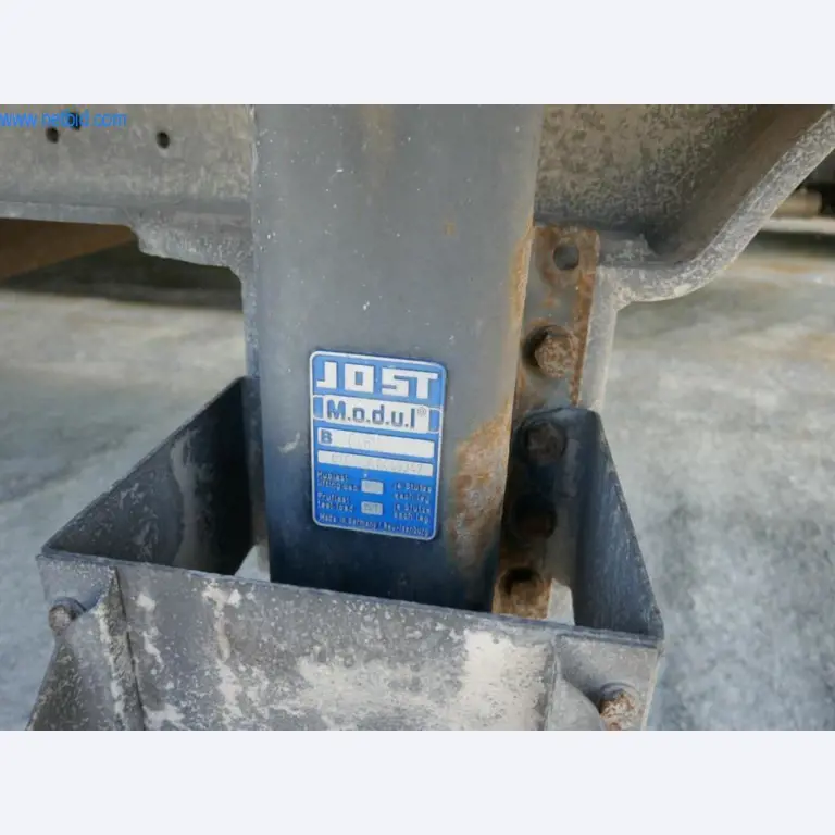 Vehicles of a freight forwarder-7