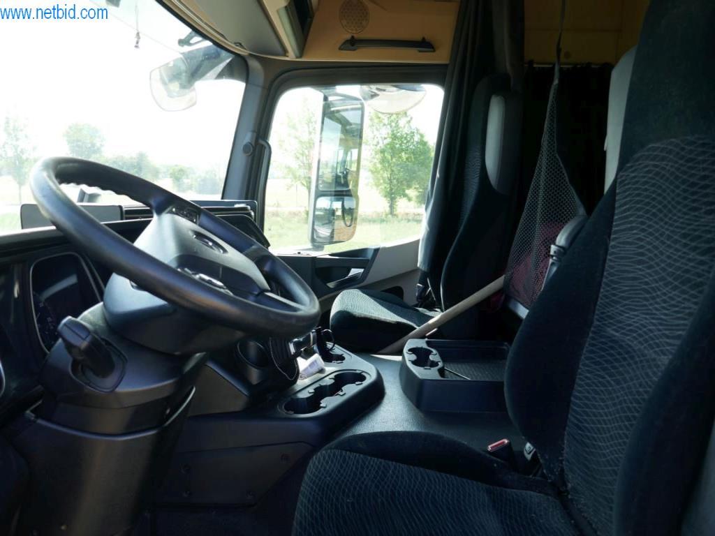 Pojazdy przedsiębiorstwa transportowego-14