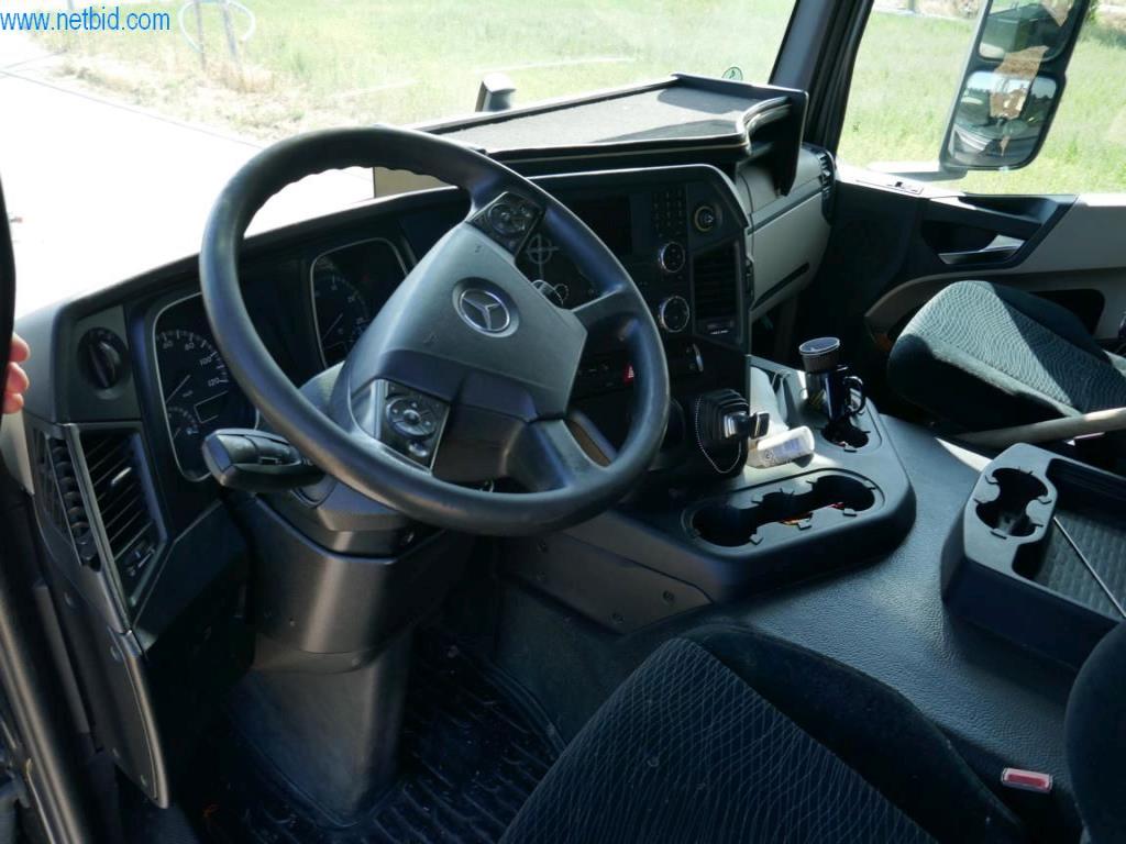 Pojazdy przedsiębiorstwa transportowego-15