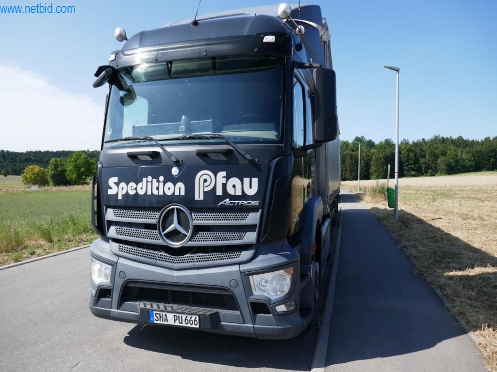 Pojazdy przedsiębiorstwa transportowego-1