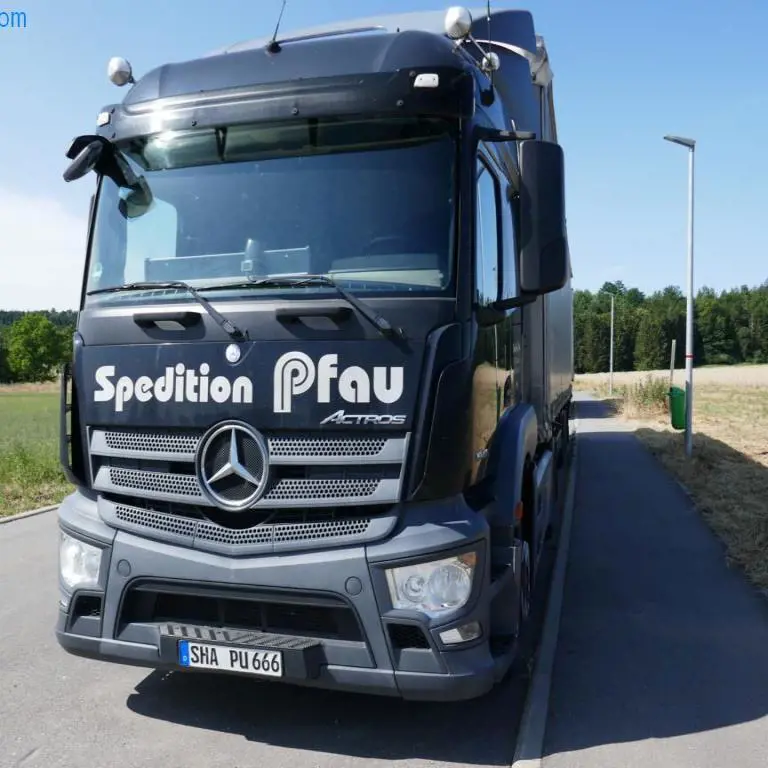 Tractor unit Mercedes-Benz Actros 1843