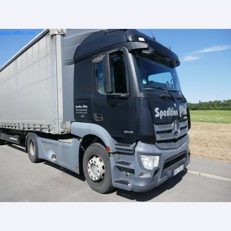 Vehicles of a freight forwarder-2