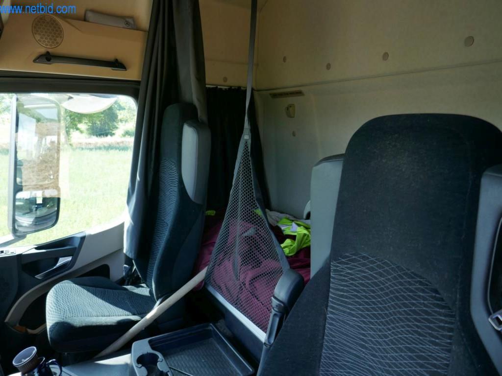 Pojazdy przedsiębiorstwa transportowego-4