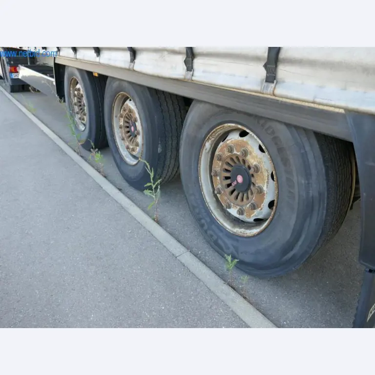 Vehicles of a freight forwarder-4