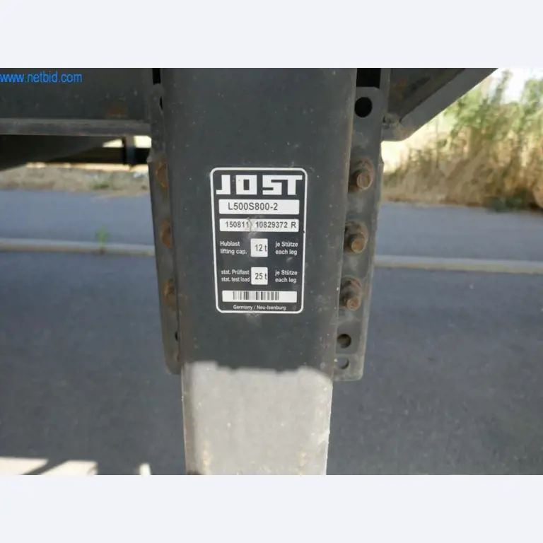 Vehicles of a freight forwarder-10