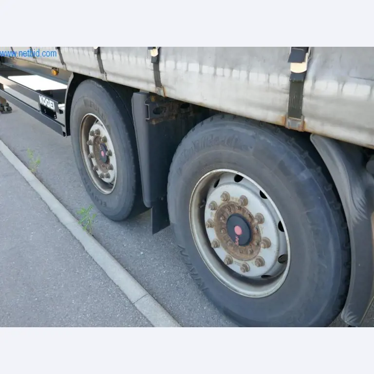 Vehicles of a freight forwarder-5