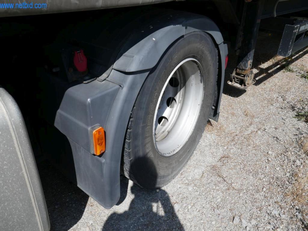 Pojazdy przedsiębiorstwa transportowego-12