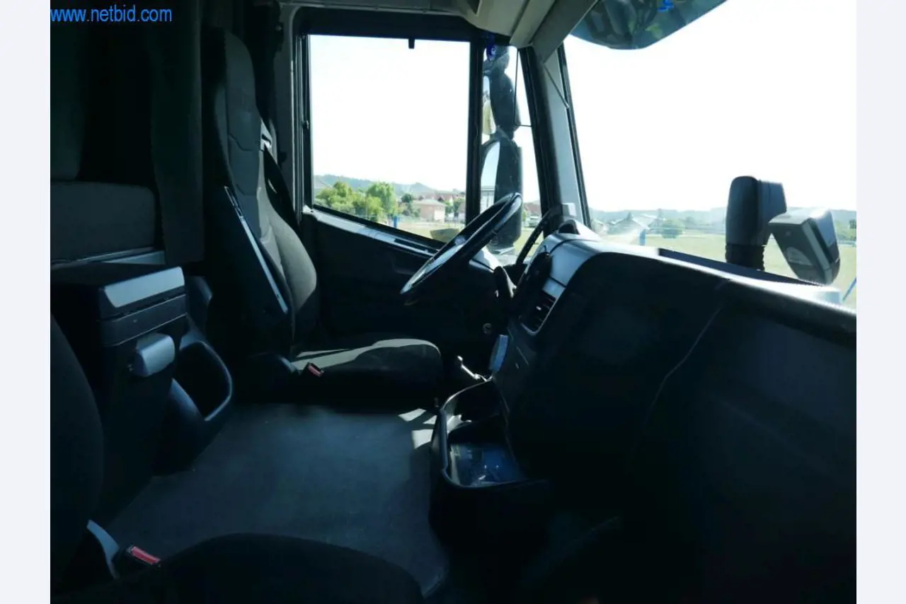 Vehicles of a freight forwarder-5