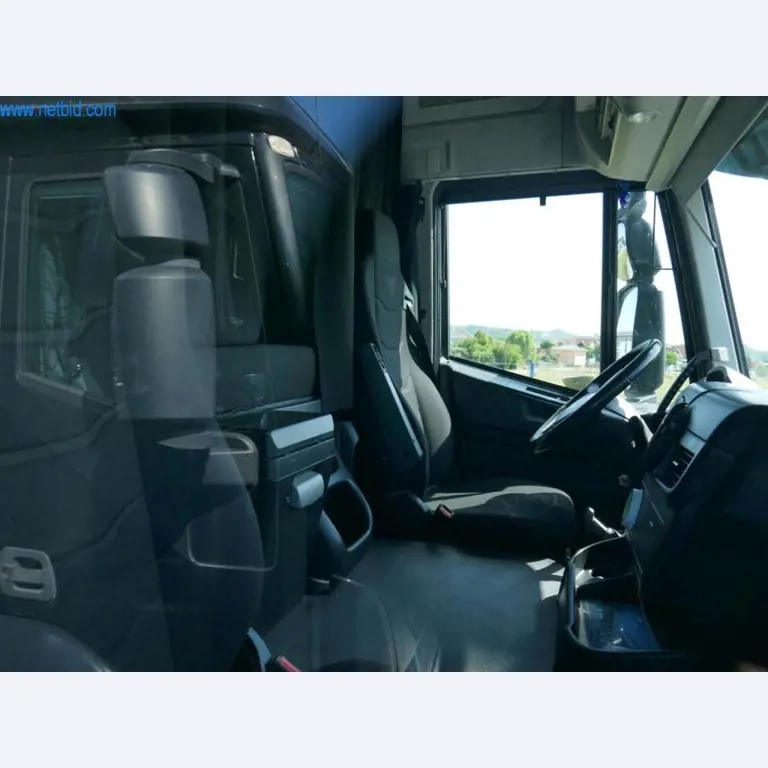 Vehicles of a freight forwarder-6