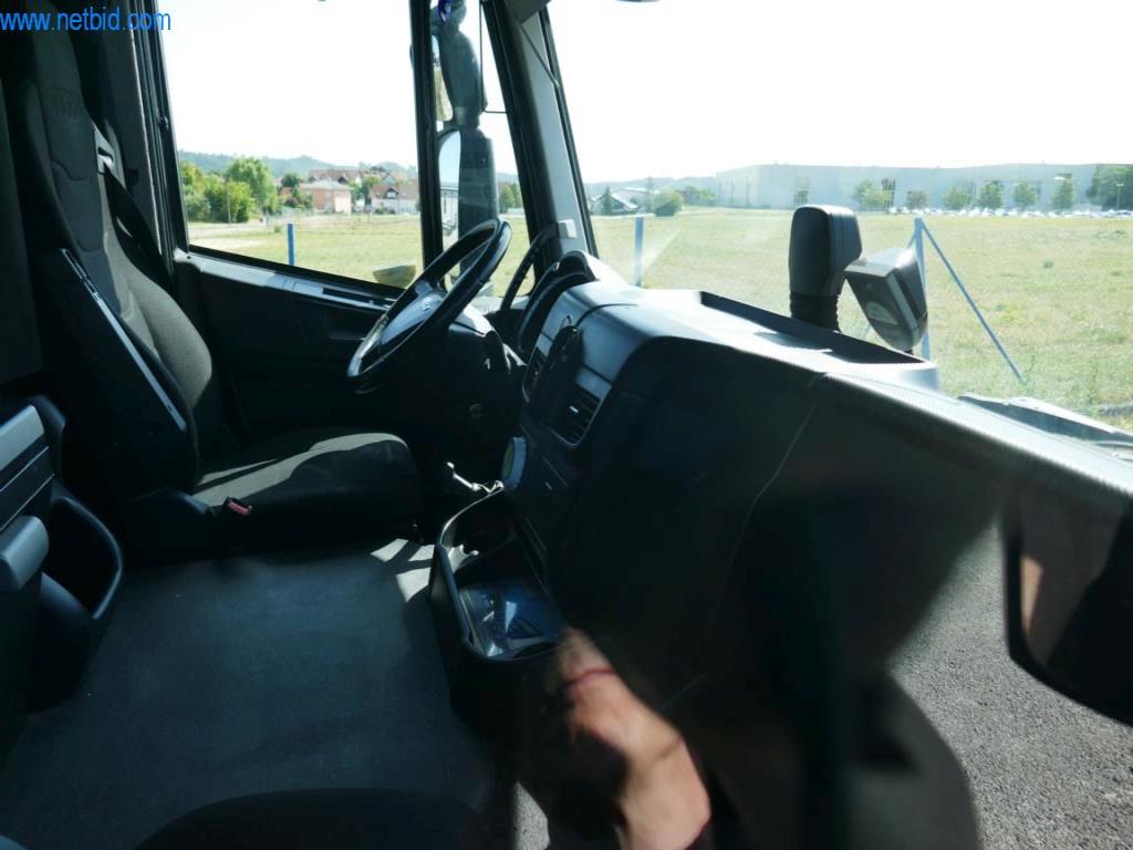 Pojazdy przedsiębiorstwa transportowego-7