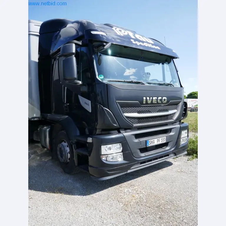 Vehicles of a freight forwarder-8