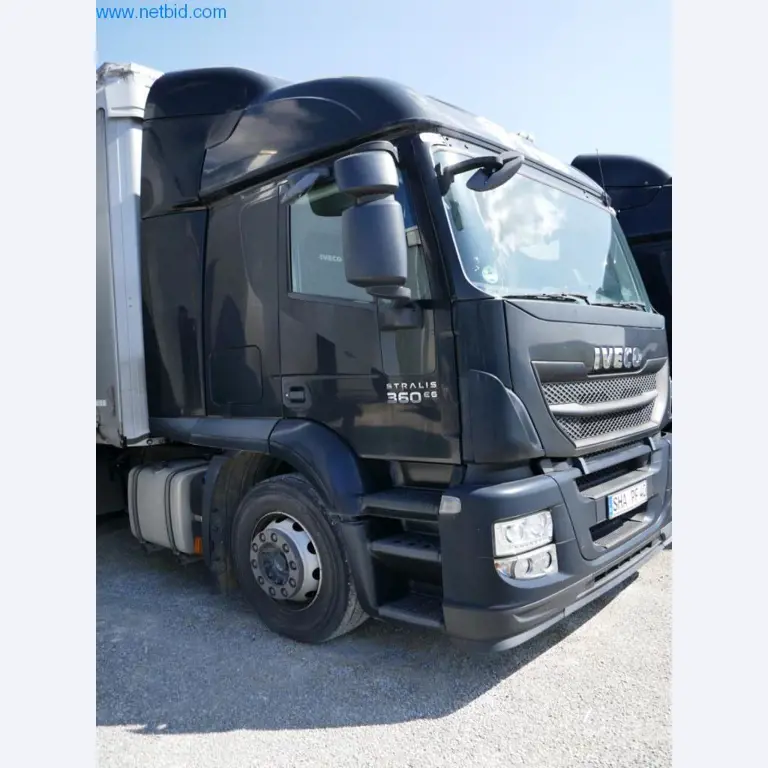 Vehicles of a freight forwarder-16