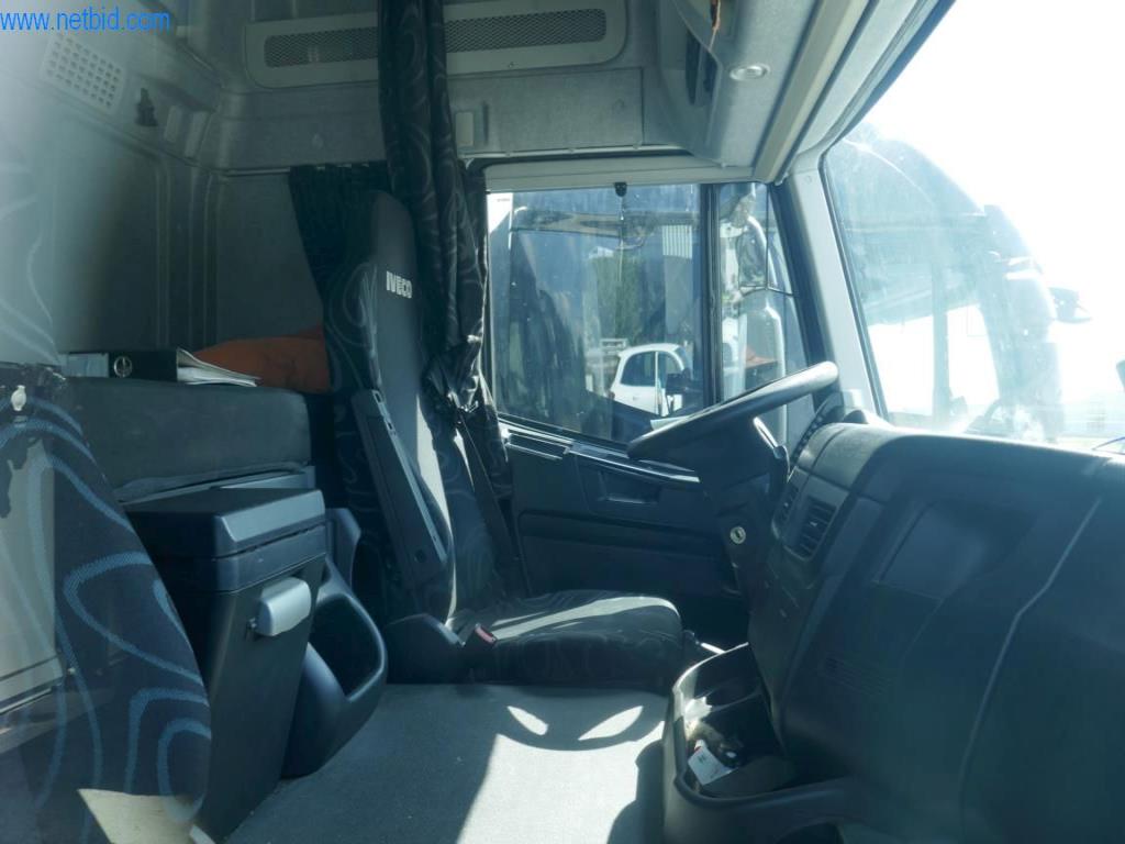 Pojazdy przedsiębiorstwa transportowego-6