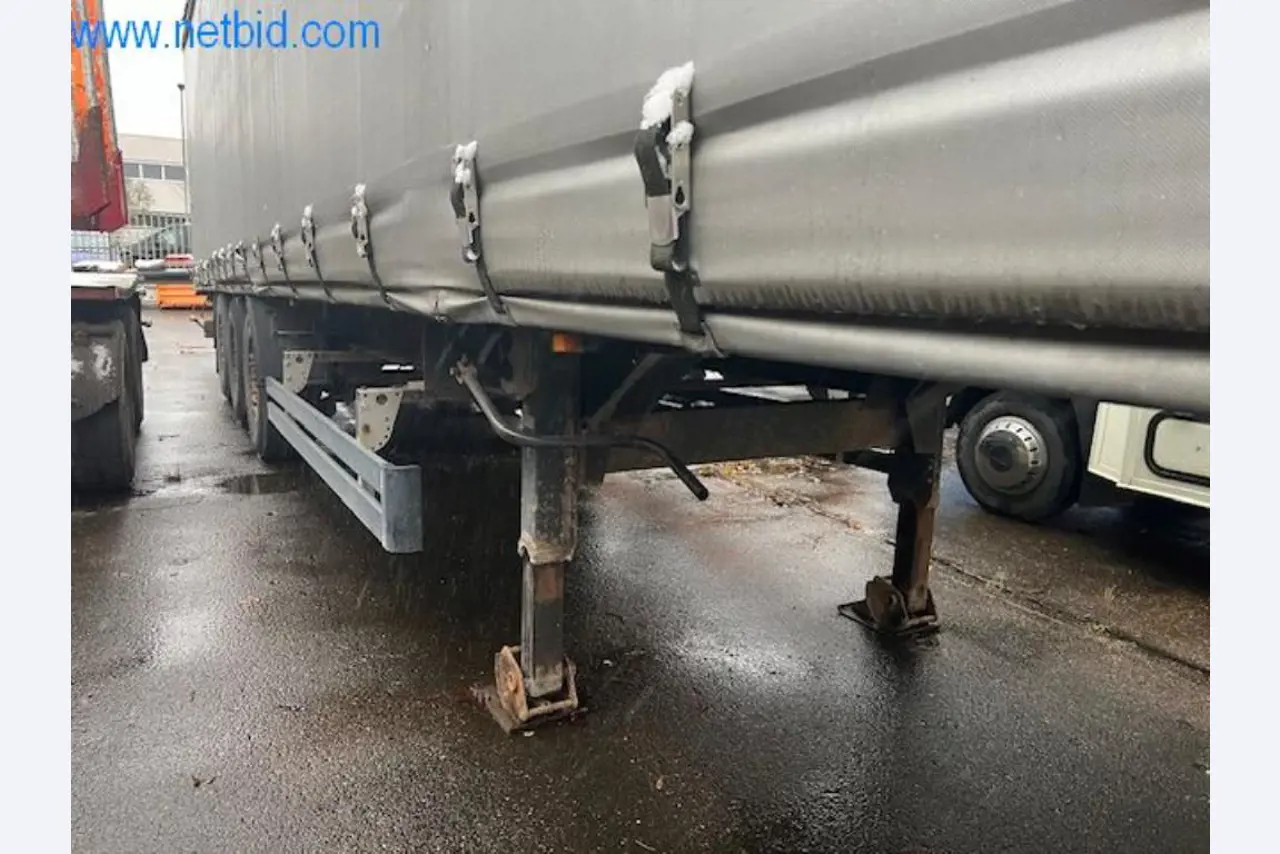 Vehicles of a freight forwarder-10