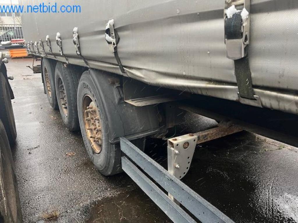 Pojazdy przedsiębiorstwa transportowego-11