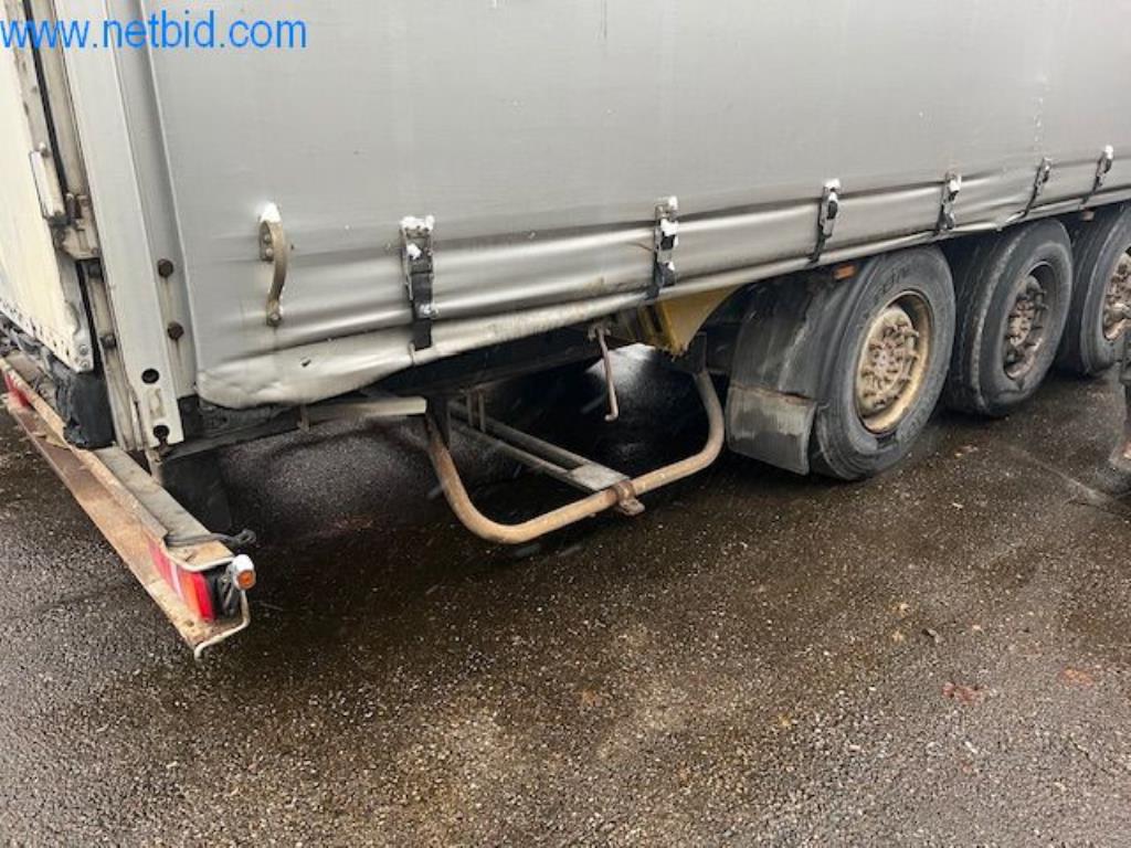 Pojazdy przedsiębiorstwa transportowego-12