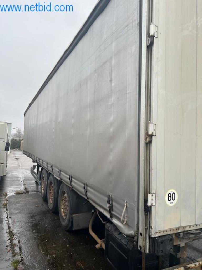 Pojazdy przedsiębiorstwa transportowego-4