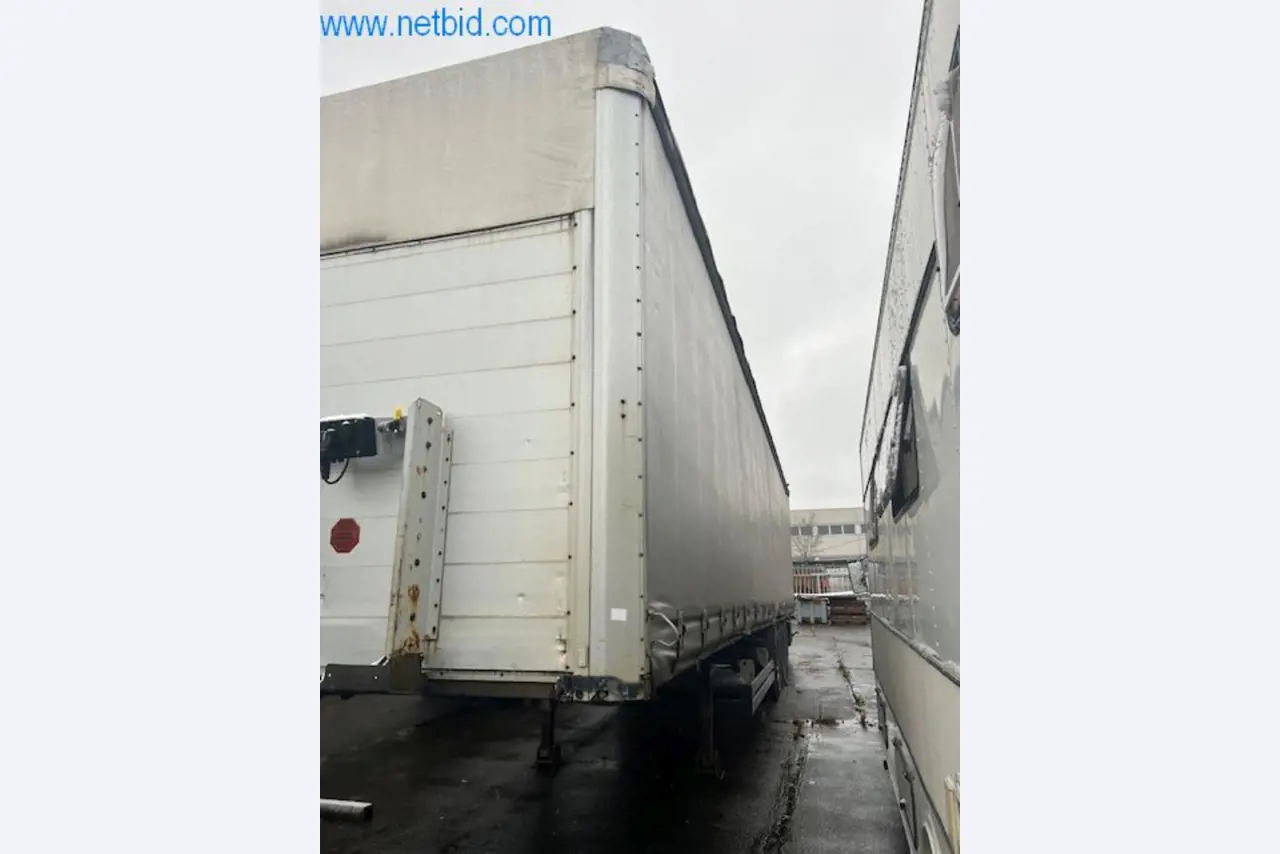 Vehicles of a freight forwarder-7