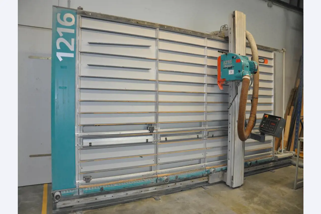 Tischlerei-/ Schreinerei-Maschinen; Schlosserei-Maschinen; Transport- und Lagerausstattung u.v.m.-1