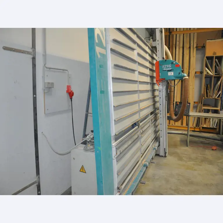 Tischlerei-/ Schreinerei-Maschinen; Schlosserei-Maschinen; Transport- und Lagerausstattung u.v.m.-2