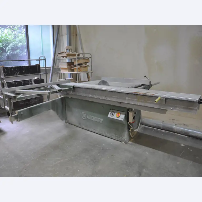 Máquinas de carpintería; máquinas para trabajar el metal; equipos de transporte y almacenamiento y mucho más.-1