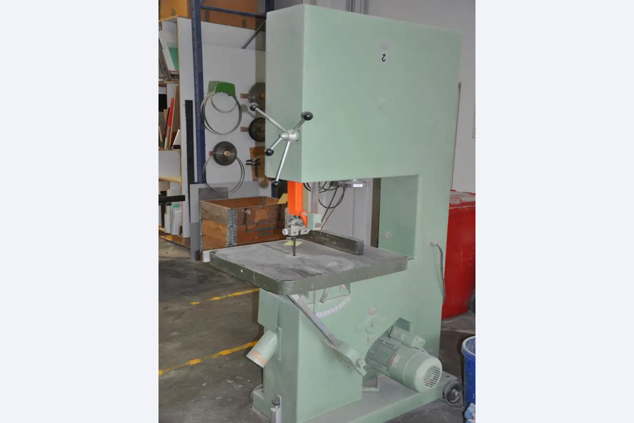 Tischlerei-/ Schreinerei-Maschinen; Schlosserei-Maschinen; Transport- und Lagerausstattung u.v.m.-4