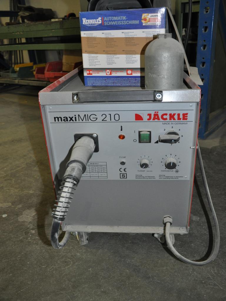 Máquinas de carpintería; máquinas para trabajar el metal; equipos de transporte y almacenamiento y mucho más.-2