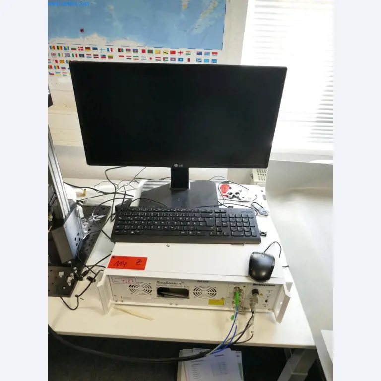 Gepflegte Laborausstattung-1