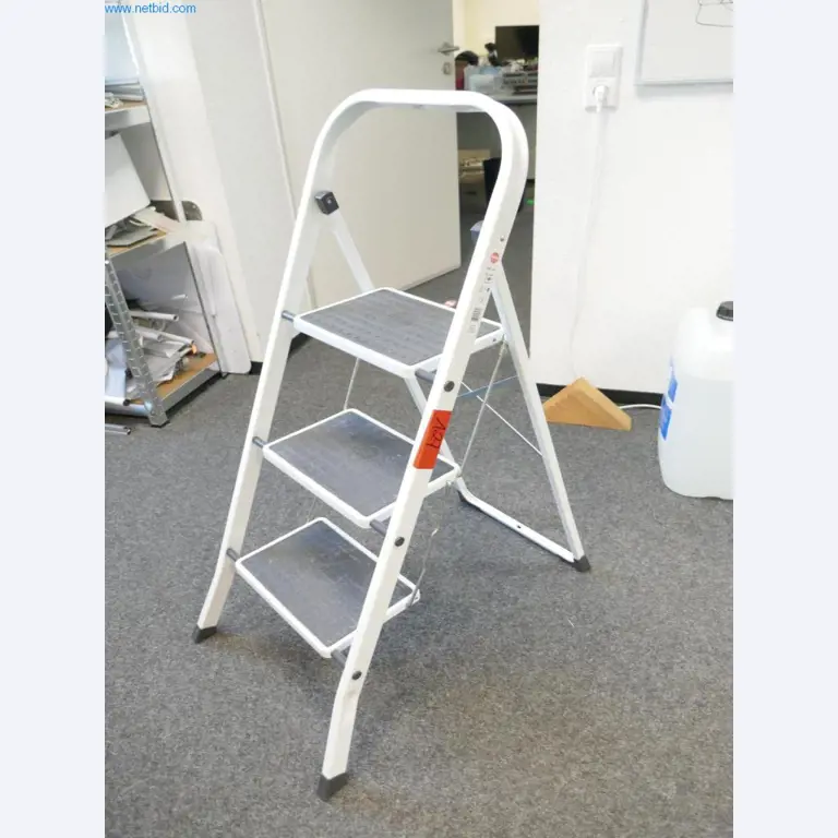 Dobře udržované laboratorní vybavení-1