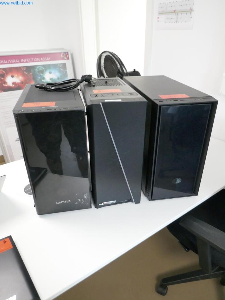 Gepflegte Laborausstattung-1