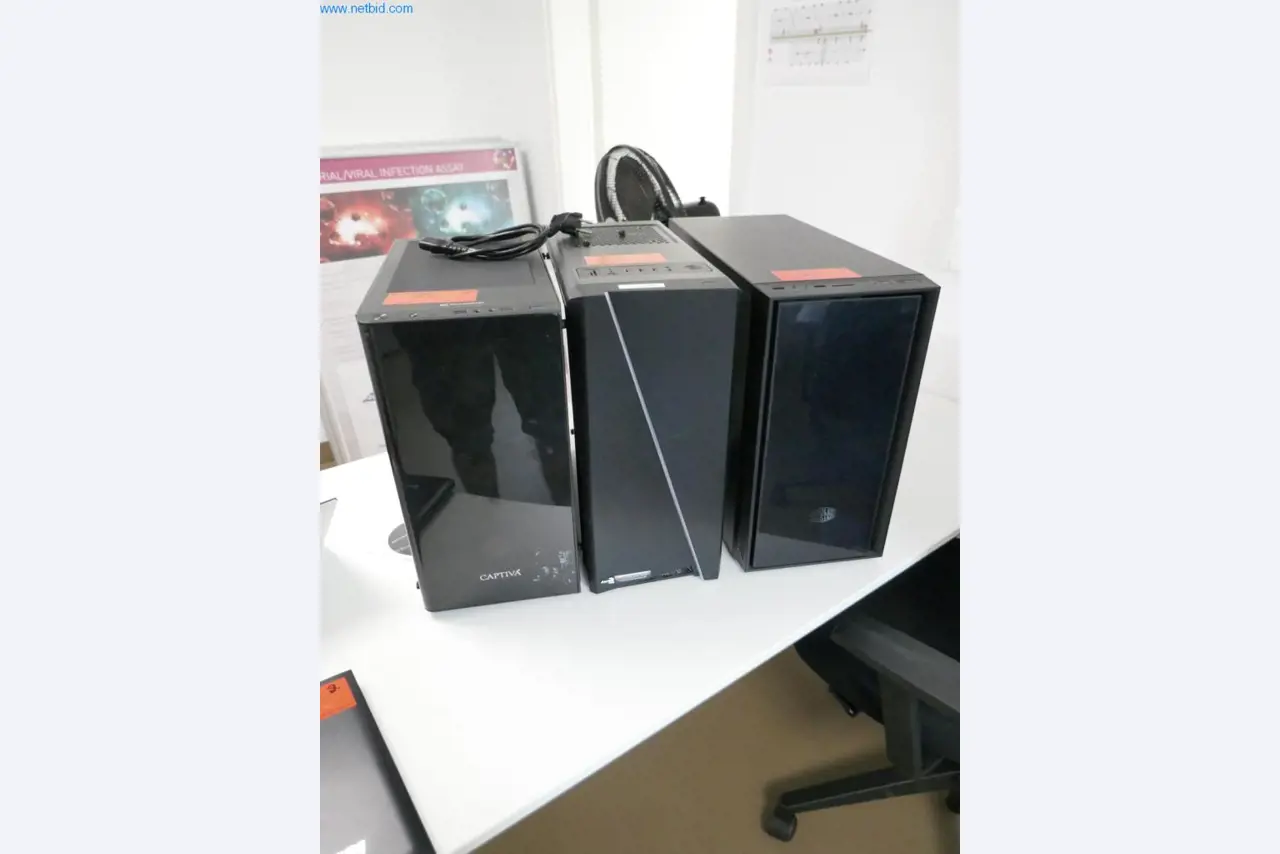 Gepflegte Laborausstattung-1