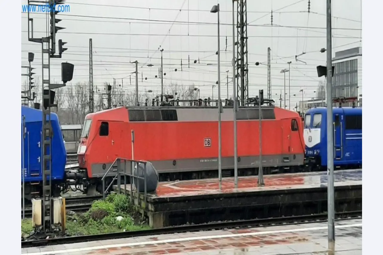 Locomotoras de ferrocarril <!--Flota de vehículos, equipos de oficina-->-1