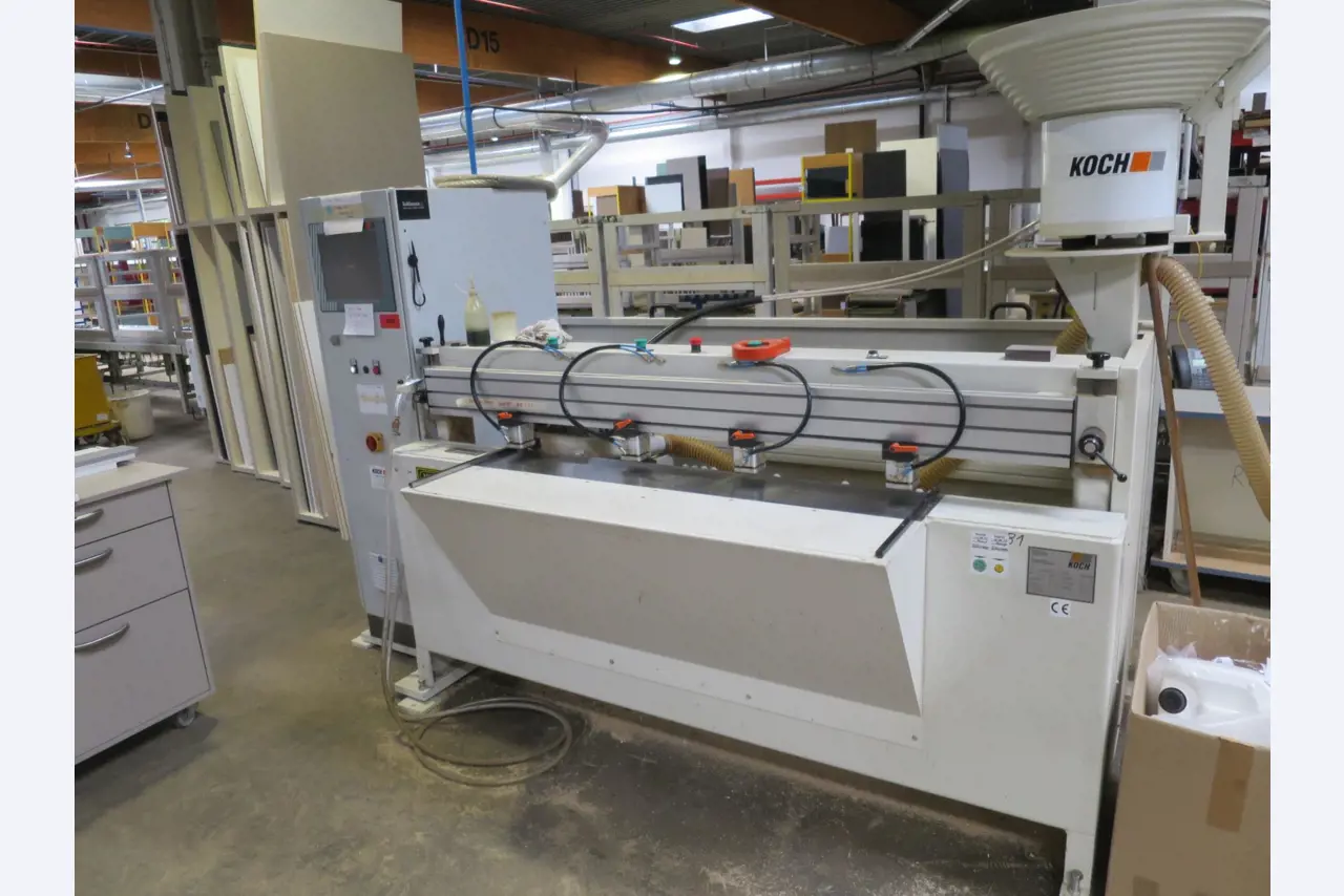 Máquinas para trabalhar madeira para a produção de móveis de cozinha-34