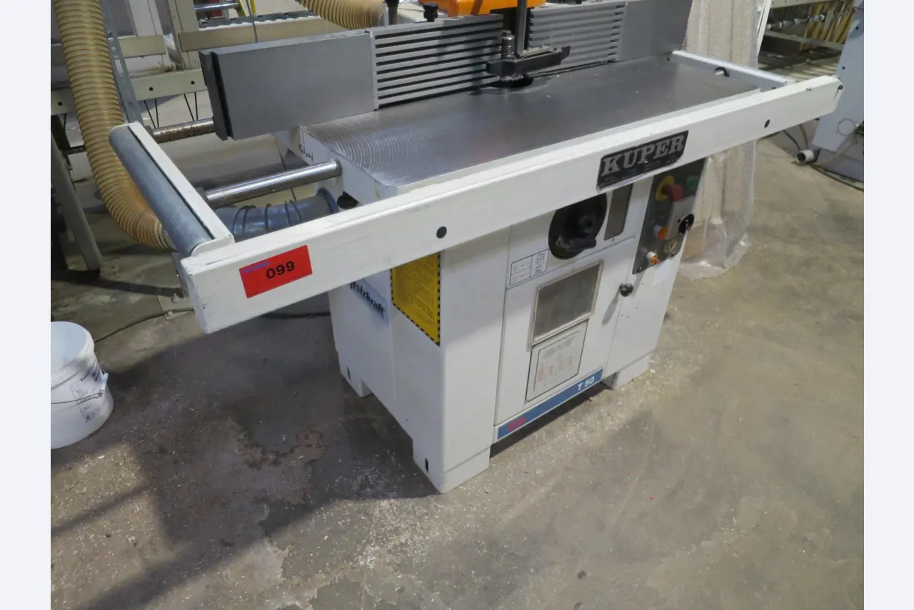 Máquinas para trabalhar madeira para a produção de móveis de cozinha-42