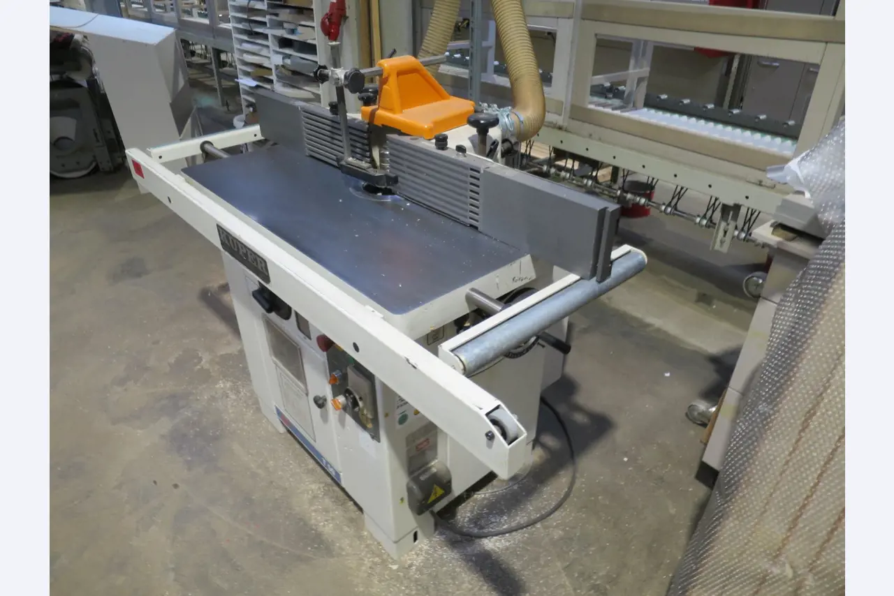 Máquinas para trabalhar madeira para a produção de móveis de cozinha-43