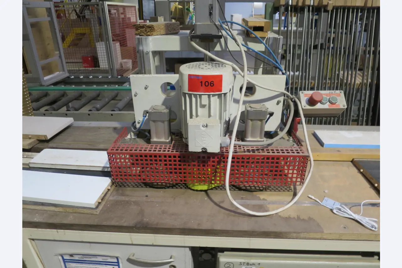 Máquinas para trabalhar madeira para a produção de móveis de cozinha-46