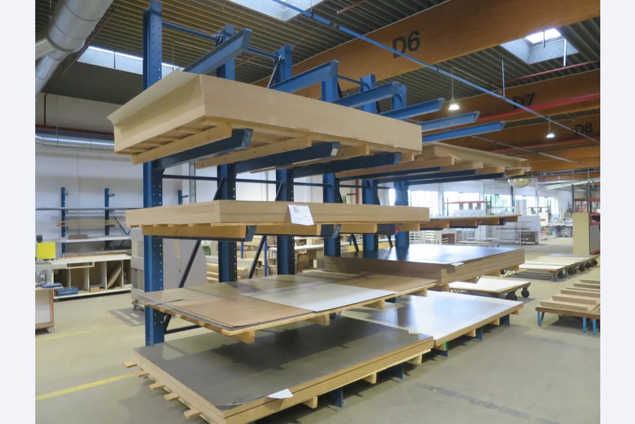 Máquinas para trabalhar madeira para a produção de móveis de cozinha-59