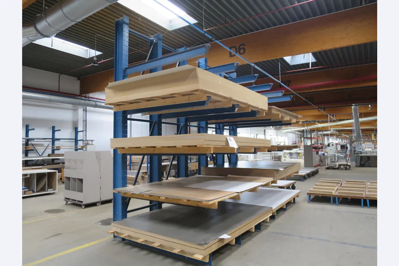 Máquinas para trabalhar madeira para a produção de móveis de cozinha-73