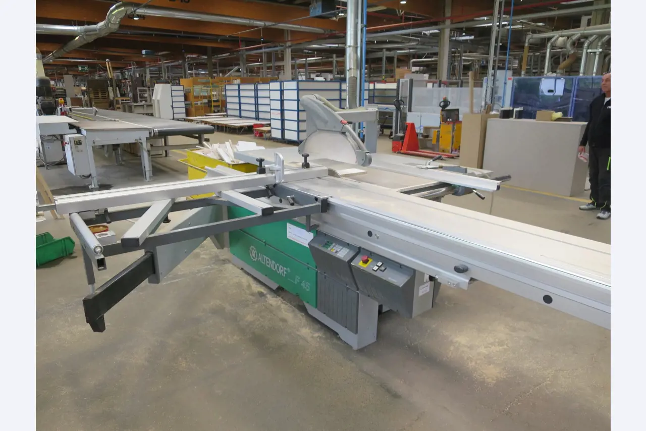 Máquinas para trabalhar madeira para a produção de móveis de cozinha-78