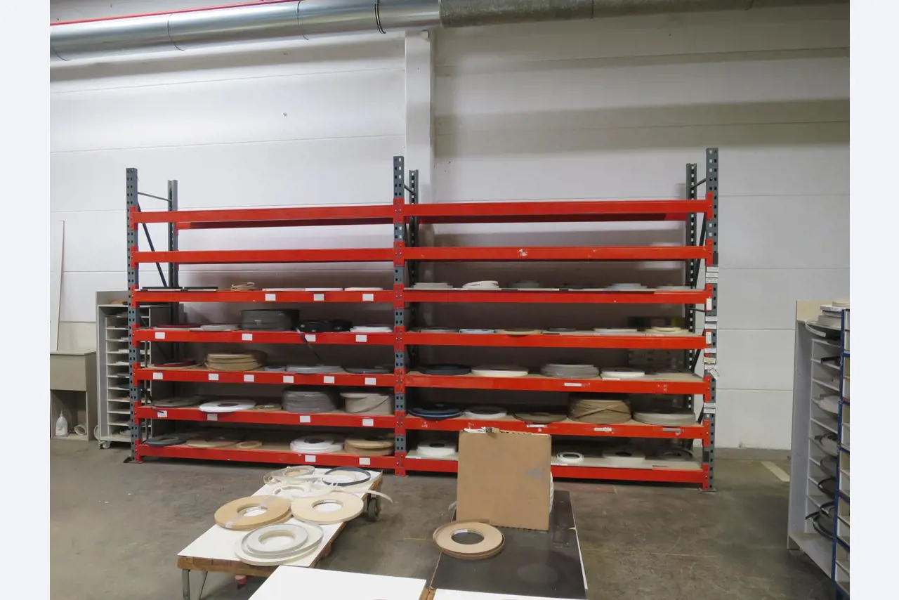 Máquinas para trabalhar madeira para a produção de móveis de cozinha-83