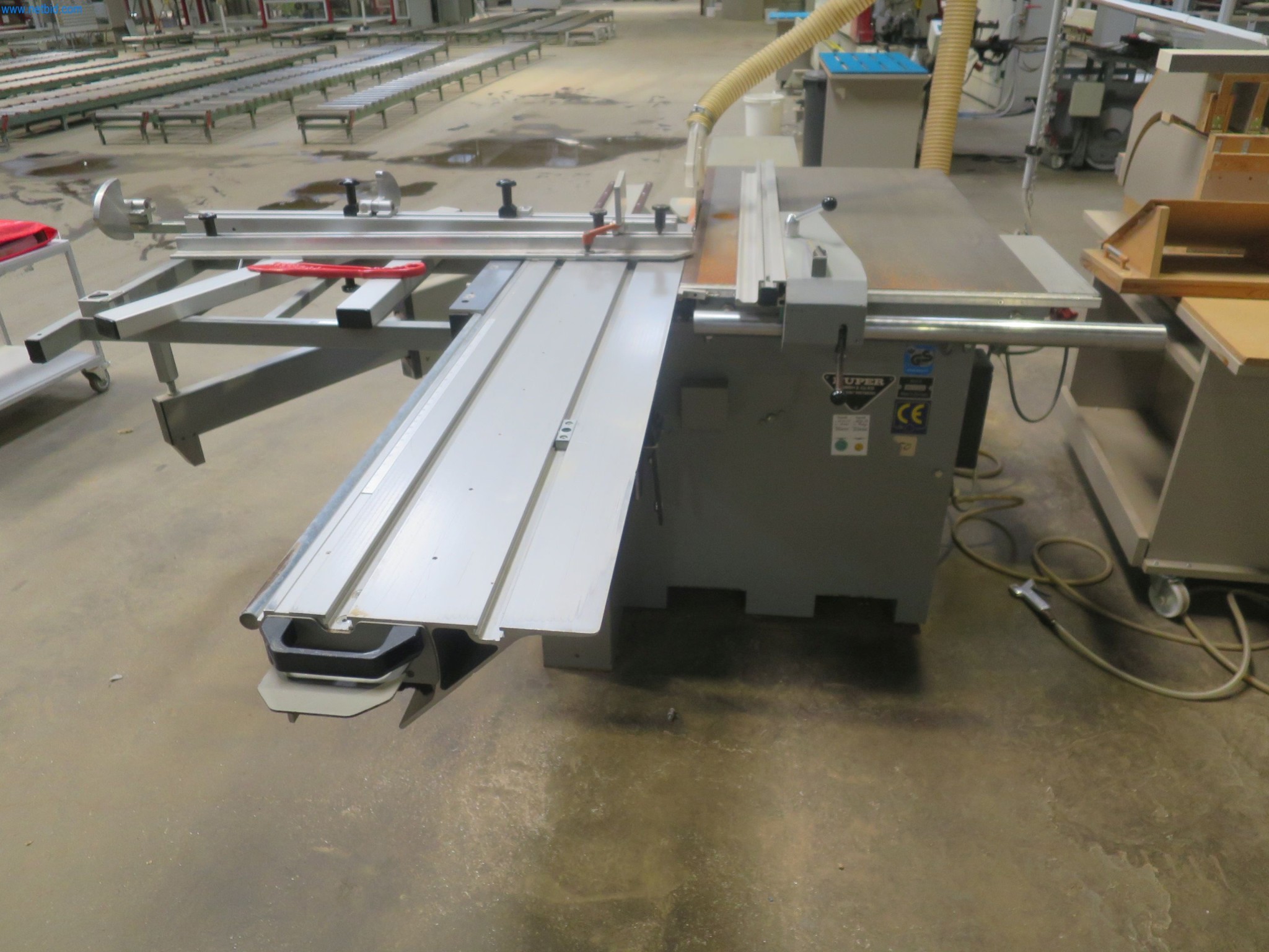 Maszyny do obróbki drewna do produkcji mebli kuchennych-3