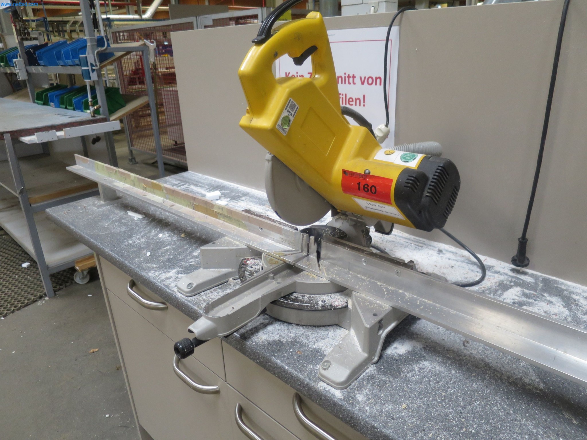 Holzbearbeitungsmaschinen zur Herstellung von Küchenmöbeln-2