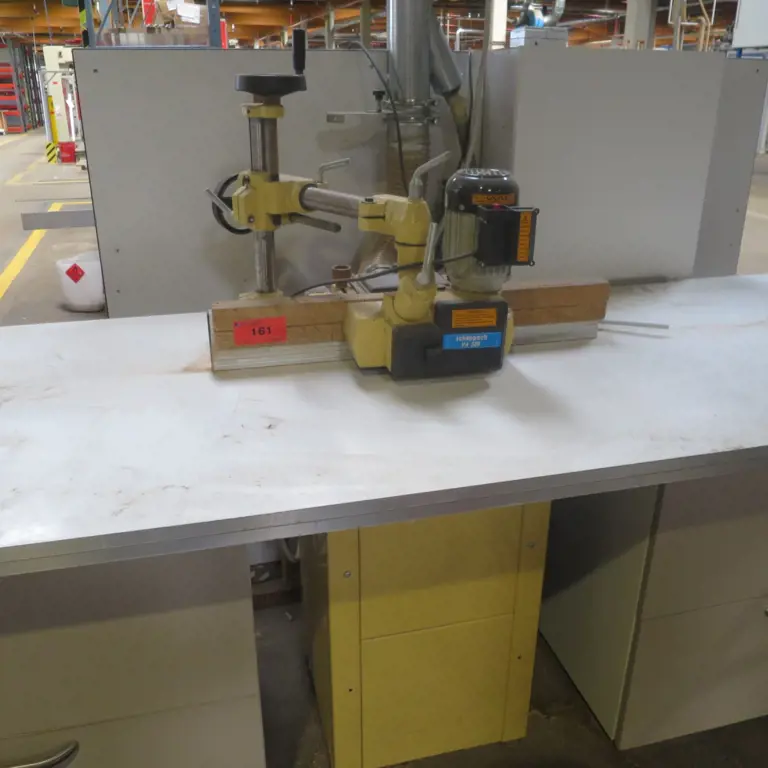 Fresadora de banco Scheppach VA320