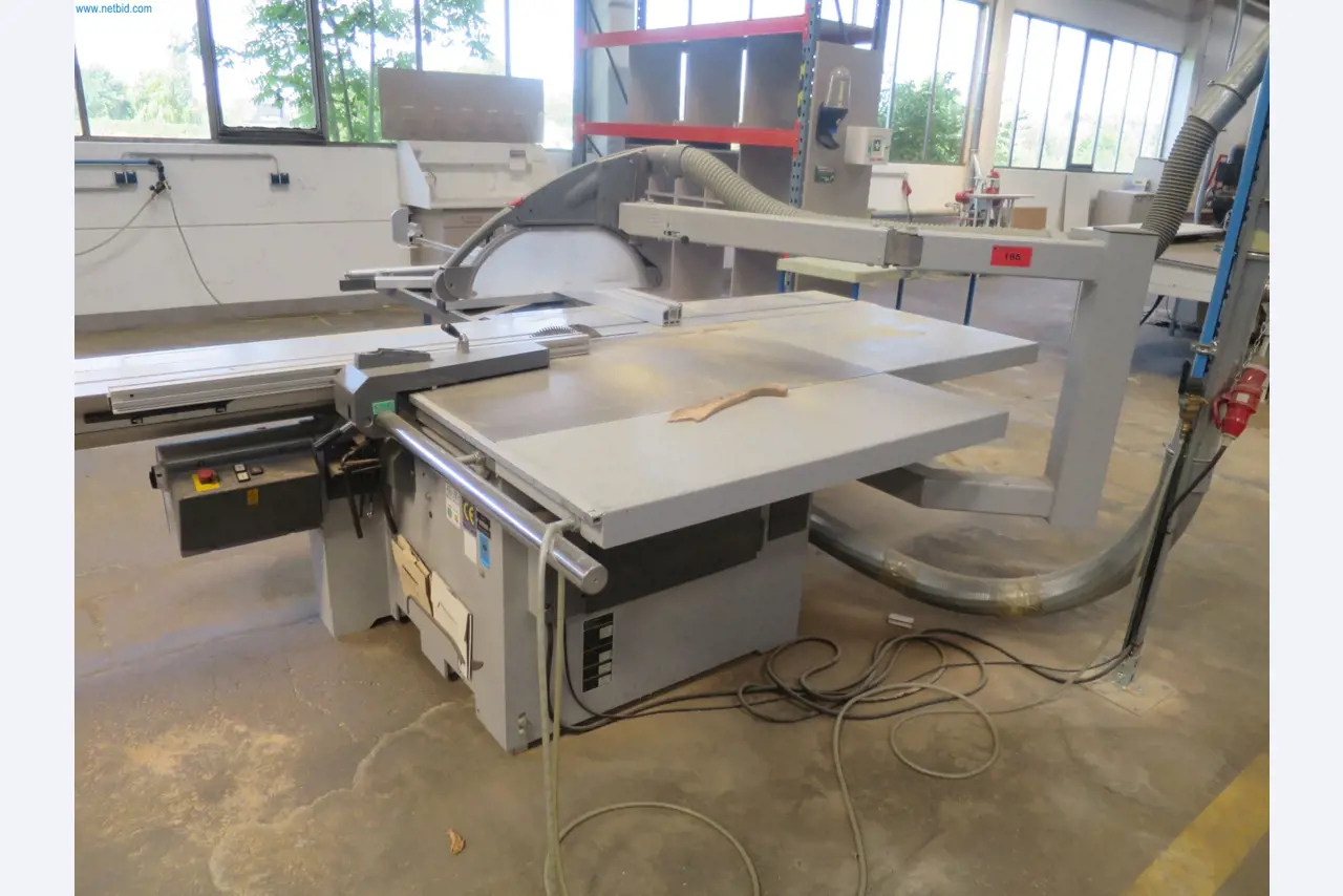 Maszyny do obróbki drewna do produkcji mebli kuchennych-1