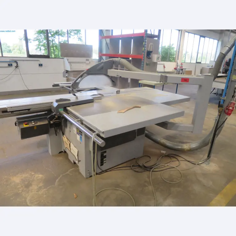 Maszyny do obróbki drewna do produkcji mebli kuchennych-1