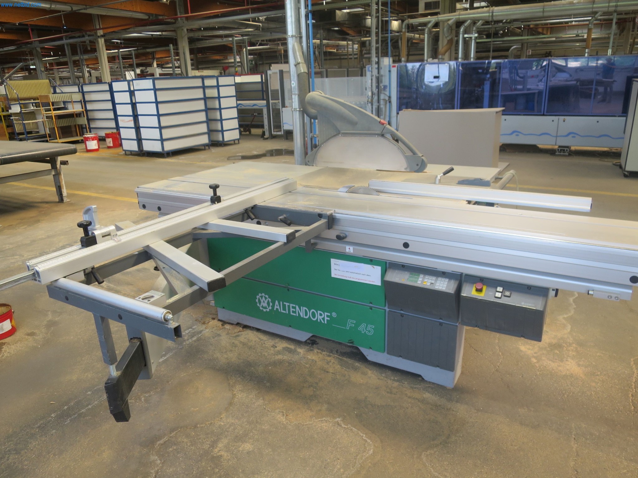 Maszyny do obróbki drewna do produkcji mebli kuchennych-2